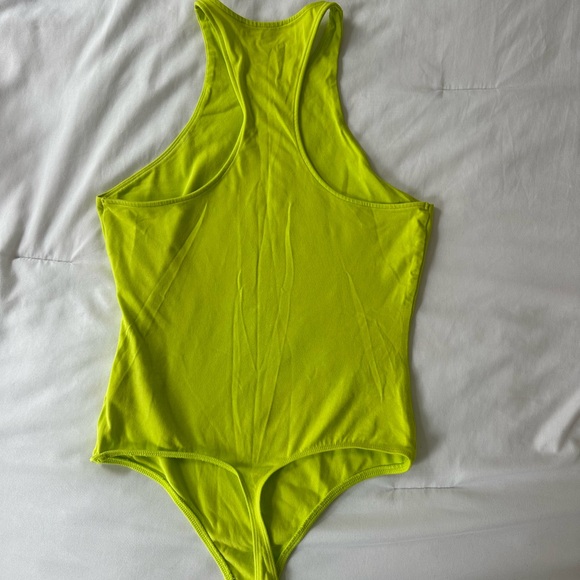 EXPRESS Neon bodysuit - Picture 3 of 3